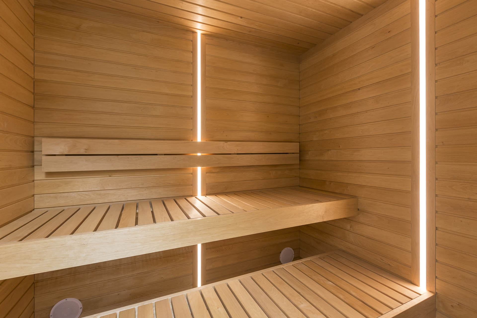 Intérieur du sauna intérieur Varia vendu par Aqua éruptions